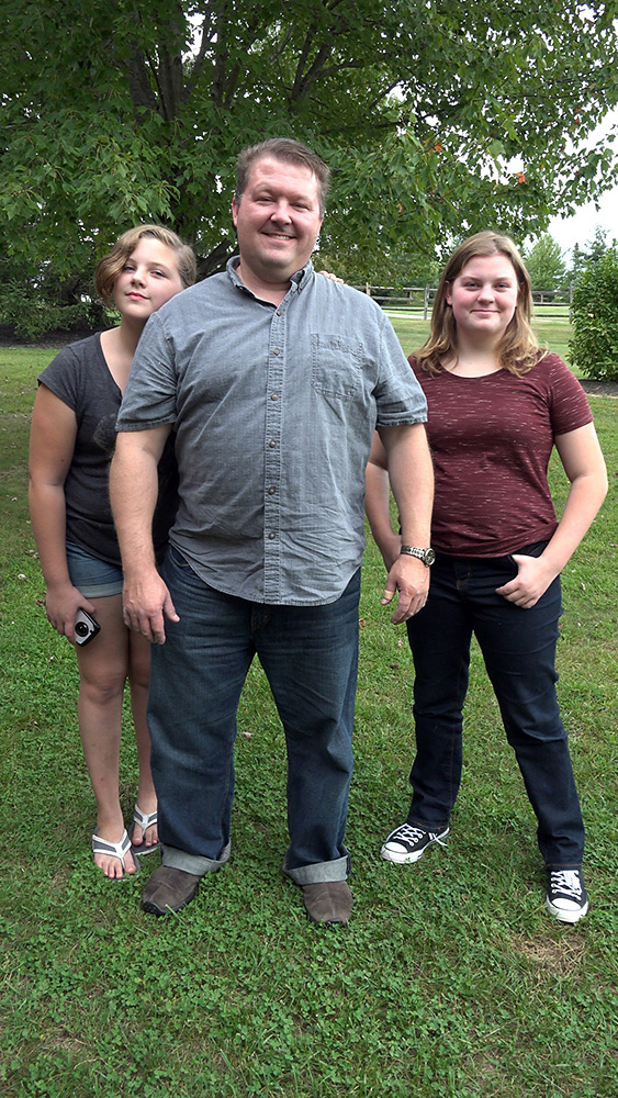 %_tempFileNameJeremy%20Wellmeier%20and%20Daughters%20from%20movie%20clip%